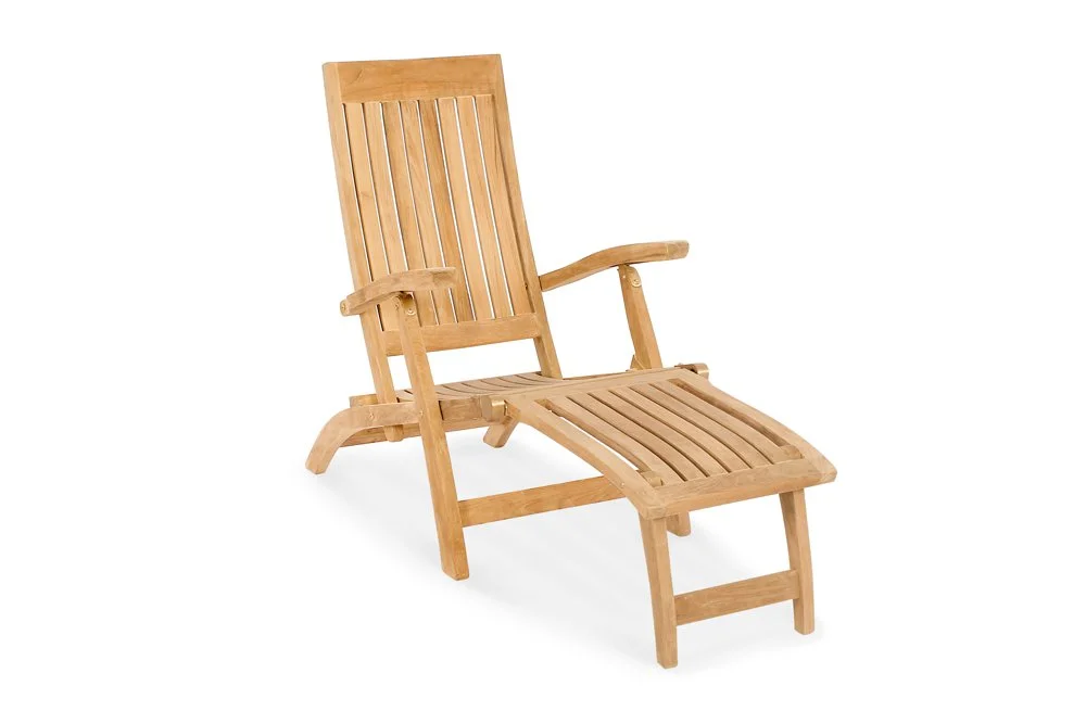 Teak Wood Steamer Chair with Classic Design and Natural Finis